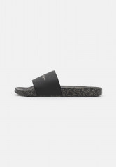 Tommy Hilfiger METALLIC POOL SLIDE Mules black МЕТАЛЛИЧЕСКАЯ ГОРКА ДЛЯ БАССЕЙНА Мюли черный