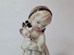 ECHT Porzellan Коллекционная статуэтка "Девочка с кроликом на руках", 13см х 7см, Тайвань, 1960-70гг.