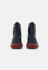 Tommy Hilfiger PREPPY OUTDOOR LOW BOOT Platform ankle boots desert sky PREPPY OUTDOOR LOW BOOT Ботильоны на платформе небо пустыни