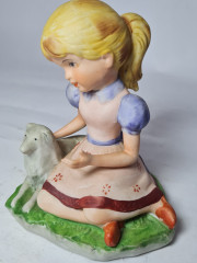 Статуэтка девочки с собакой Capodimonte, 11 x 9 см, Италия, 1960-70гг.