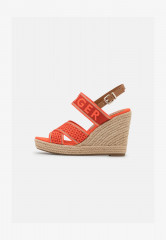 Tommy Hilfiger HIGH WEDGE  Wedge sandals hawaiian coral HIGH WEDGE Сандалии на танкетке гавайский коралл