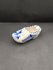 Статуэтка винтажная Delft Blue &quot;Башмачок с мельницей&quot;, ручная роспись, фарфор, 14 х 7 см, Голландия, 1960-70гг.