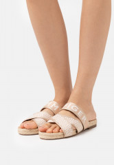 Tommy Hilfiger FLAT  Mules sandrift ПЛОСКИЕ Мюли песчаный нанос