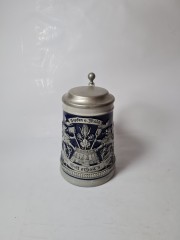 Gerz Hopfen U Maiz Кружка для пива с рельефным рисунком на синем фоне, 13см x 16см, Германия, 1960-70гг.