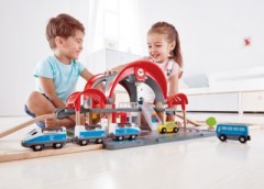 HAPE Grossstadtbahnhof столичный вокзал