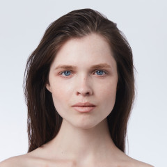 Губная помада Gucci 100 LINDA BEIGE, ROUGE À LÈVRES SATIN LIPSTICK