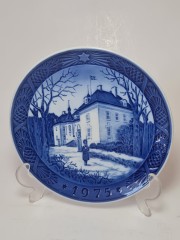 Royal Copenhagen Декоративная тарелка &quot;Зимний дом&quot;, фарфор, 18см, Дания, 1975г