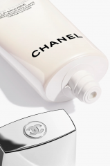 CHANEL ECLAT PREMIER LA MOUSSE Очищающая крем-пенка тройного действия для сияющей кожи, 150мл, эксклюзивный ограниченный выпуск 2025